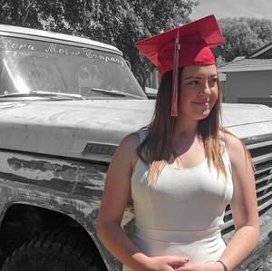 Meet your Posher, Felicity